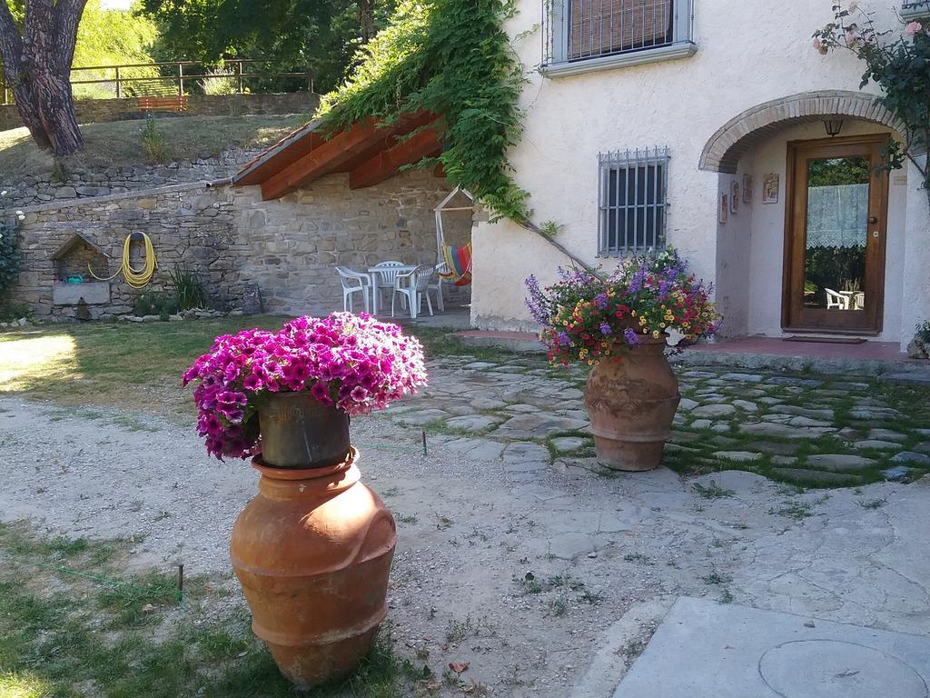 Casa Vacanze Podere Ugolini Ronta Exterior photo